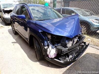 2024 Toyota Corolla Cross XLE   - Photo 2 - Woodbridge, ON L4L 8L6