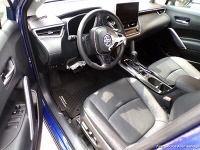 2024 Toyota Corolla Cross XLE   - Photo 8 - Woodbridge, ON L4L 8L6