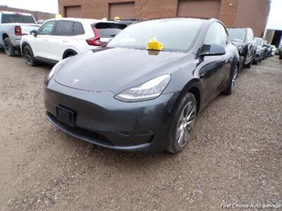 2021 Tesla Model Y Standard Range - Photo 1 - Woodbridge, ON L4L 8L6