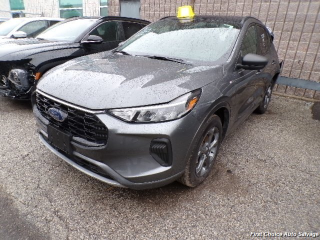 2024 Ford Escape ST-Line   - Photo 1 - Woodbridge, ON L4L 8L6