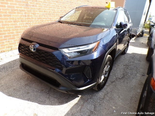 2024 Toyota RAV4 Hybrid XLE - Photo 1 - Woodbridge, ON L4L 8L6