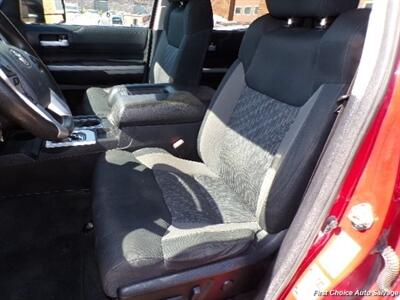 2020 Toyota Tundra SR5   - Photo 9 - Woodbridge, ON L4L 8L6