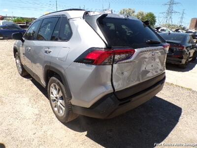 2024 Toyota RAV4 XLE - Photo 5 - Woodbridge, ON L4L 8L6