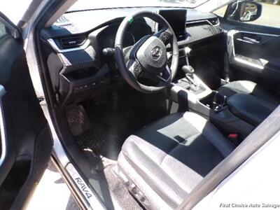2024 Toyota RAV4 XLE - Photo 7 - Woodbridge, ON L4L 8L6