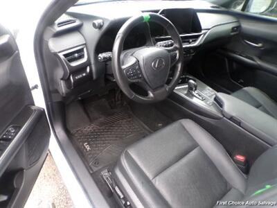 2025 Lexus UX 300h - Photo 8 - Woodbridge, ON L4L 8L6