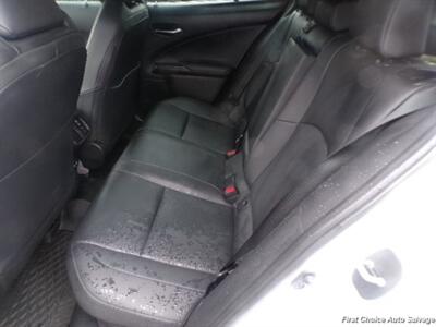 2025 Lexus UX 300h - Photo 10 - Woodbridge, ON L4L 8L6