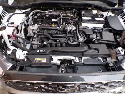 2024 Toyota Corolla Cross XLE   - Photo 7 - Woodbridge, ON L4L 8L6
