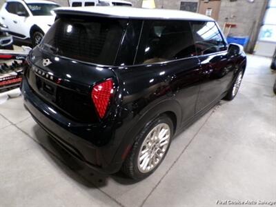 2025 MINI Hardtop 2 Door - Photo 4 - Woodbridge, ON L4L 8L6