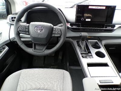 2025 Toyota Sienna   - Photo 14 - Woodbridge, ON L4L 8L6