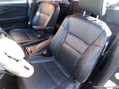 2022 Honda Pilot Touring-7P   - Photo 10 - Woodbridge, ON L4L 8L6