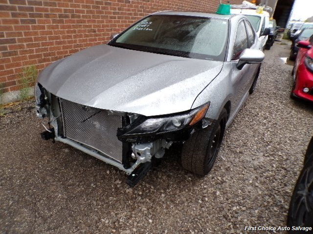 2023 Toyota Camry SE - Photo 1 - Woodbridge, ON L4L 8L6