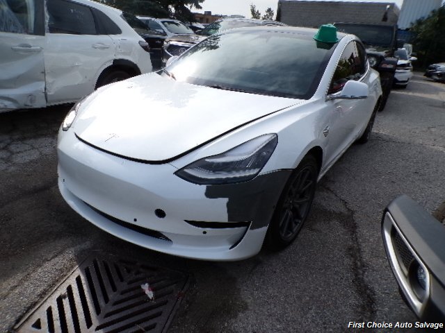 2020 Tesla Model 3 Standard Range Plus  