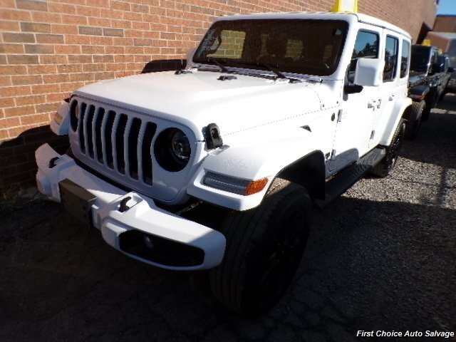 2023 Jeep Wrangler Sahara - Photo 1 - Woodbridge, ON L4L 8L6