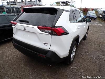 2020 Toyota RAV4 XLE   - Photo 4 - Woodbridge, ON L4L 8L6