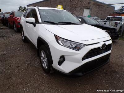 2020 Toyota RAV4 XLE   - Photo 2 - Woodbridge, ON L4L 8L6