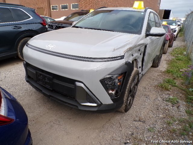 2025 Hyundai KONA   - Photo 1 - Woodbridge, ON L4L 8L6