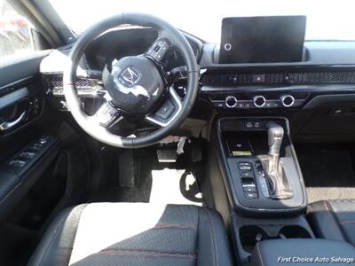 2025 Honda CR-V Hybrid Touring   - Photo 12 - Woodbridge, ON L4L 8L6