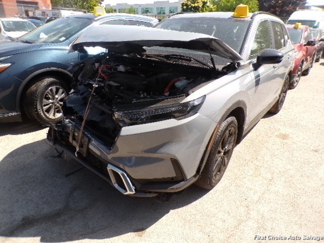 2025 Honda CR-V Hybrid Touring - Photo 1 - Woodbridge, ON L4L 8L6