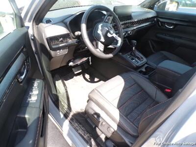 2025 Honda CR-V Hybrid Touring   - Photo 8 - Woodbridge, ON L4L 8L6