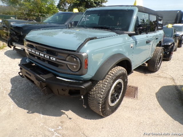 2023 Ford Bronco Base Advanced - Photo 1 - Woodbridge, ON L4L 8L6