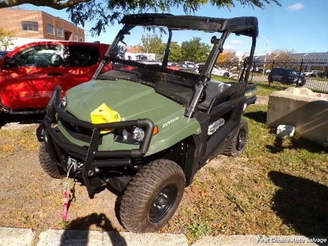 2026 John Deere Xuv 590m   - Photo 1 - Woodbridge, ON L4L 8L6