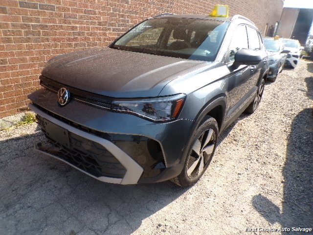 2026 Volkswagen Taos   - Photo 1 - Woodbridge, ON L4L 8L6