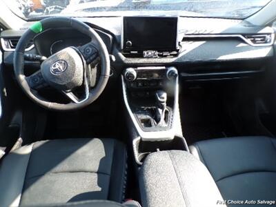 2025 Toyota RAV4   - Photo 11 - Woodbridge, ON L4L 8L6