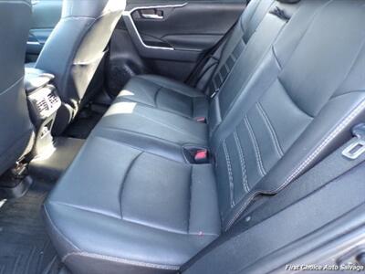 2020 Toyota RAV4 XLE   - Photo 10 - Woodbridge, ON L4L 8L6