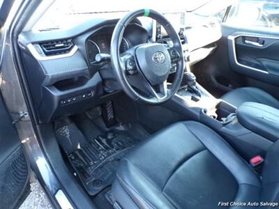 2020 Toyota RAV4 XLE   - Photo 8 - Woodbridge, ON L4L 8L6