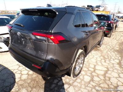 2020 Toyota RAV4 XLE   - Photo 4 - Woodbridge, ON L4L 8L6
