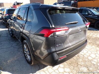 2020 Toyota RAV4 XLE   - Photo 5 - Woodbridge, ON L4L 8L6