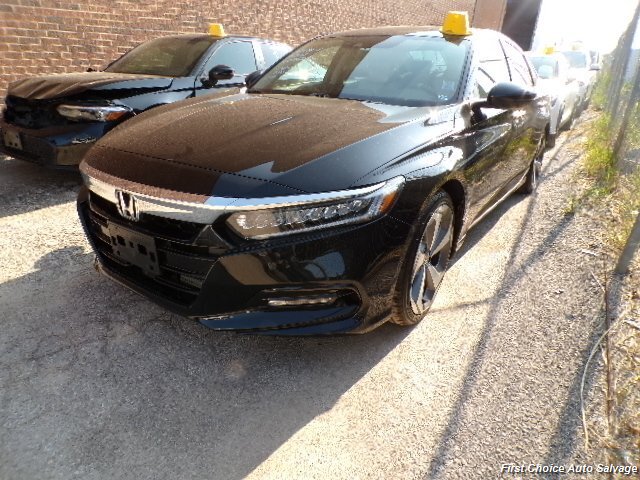 2019 Honda Accord Touring - Photo 1 - Woodbridge, ON L4L 8L6