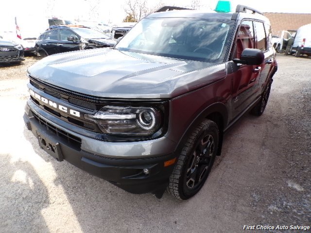 2023 Ford Bronco Sport Outer Banks   - Photo 1 - Woodbridge, ON L4L 8L6