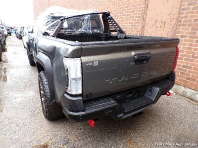 2025 Toyota Tacoma - Photo 6 - Woodbridge, ON L4L 8L6
