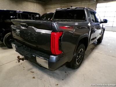 2023 Toyota Tundra SR5   - Photo 5 - Woodbridge, ON L4L 8L6