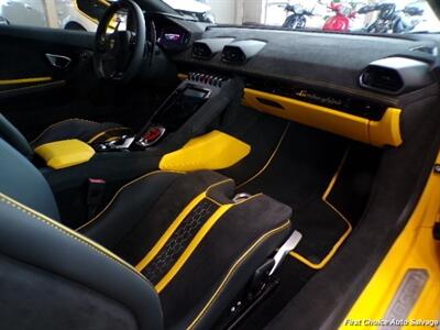 2024 Lamborghini Huracan Tecnica   - Photo 12 - Woodbridge, ON L4L 8L6