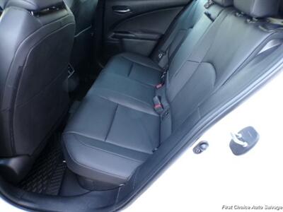 2025 Lexus UX 300h   - Photo 10 - Woodbridge, ON L4L 8L6