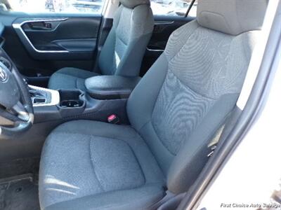 2022 Toyota RAV4 LE   - Photo 9 - Woodbridge, ON L4L 8L6