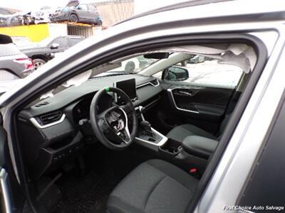 2024 Toyota RAV4 XLE - Photo 7 - Woodbridge, ON L4L 8L6