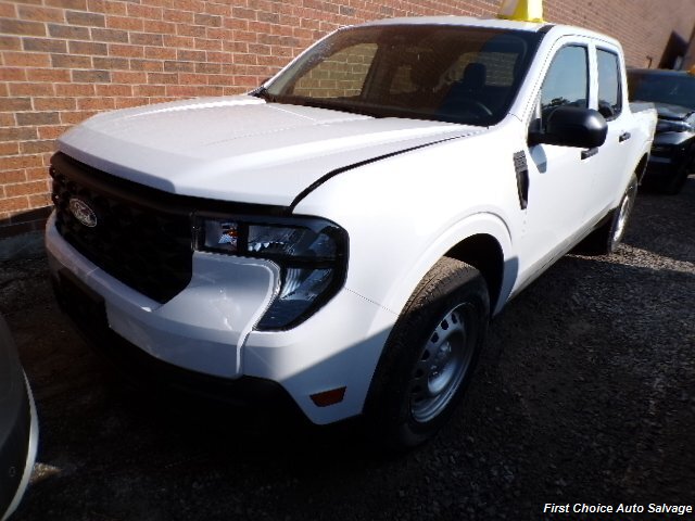 2025 Ford Maverick Xl   - Photo 1 - Woodbridge, ON L4L 8L6