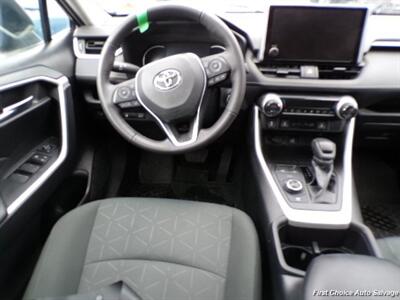 2023 Toyota RAV4 Hybrid XLE   - Photo 11 - Woodbridge, ON L4L 8L6