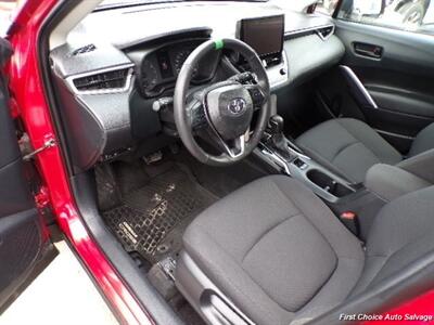 2024 Toyota Corolla Cross LE   - Photo 8 - Woodbridge, ON L4L 8L6