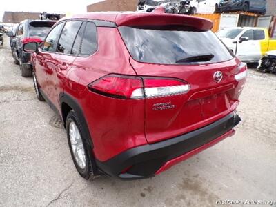 2024 Toyota Corolla Cross LE   - Photo 5 - Woodbridge, ON L4L 8L6