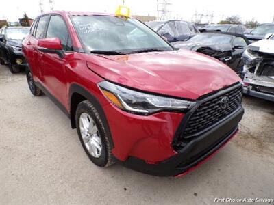 2024 Toyota Corolla Cross LE   - Photo 2 - Woodbridge, ON L4L 8L6