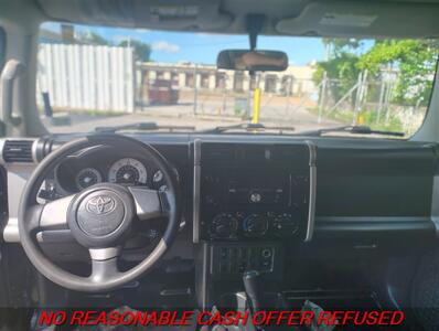2007 Toyota FJ Cruiser   - Photo 10 - St. Louis, MO 63116