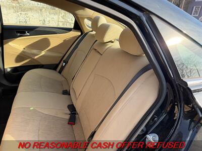 2013 Hyundai SONATA GLS   - Photo 11 - St. Louis, MO 63116