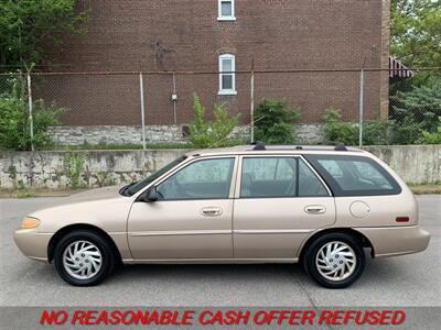 1999 Ford Escort SE   - Photo 2 - St. Louis, MO 63116