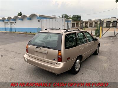 1999 Ford Escort SE   - Photo 5 - St. Louis, MO 63116
