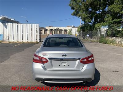 2017 Nissan Altima 2.5   - Photo 4 - St. Louis, MO 63116