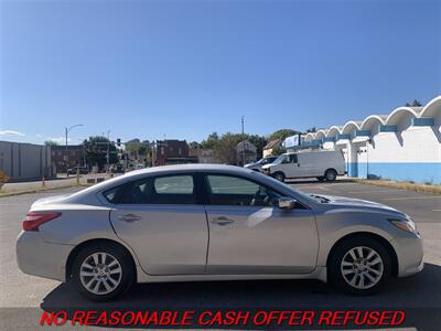 2017 Nissan Altima 2.5   - Photo 6 - St. Louis, MO 63116